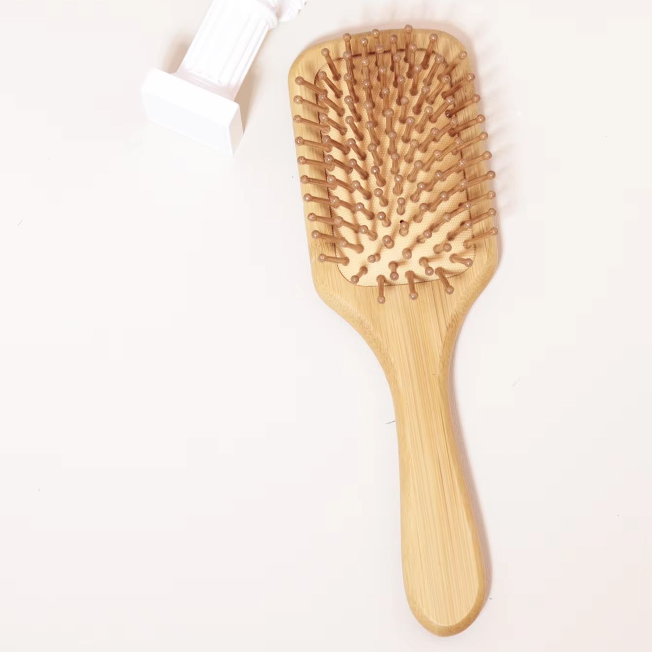 หวีไม้ไผ่ธรรมชาติแบบมีเบาะลม ด - Bamboo Hair Brush บทวิจารณ์และราคา